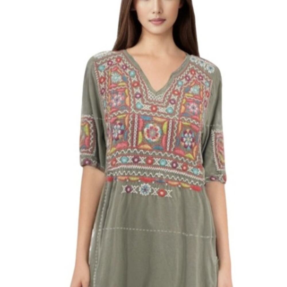 Johnny Was JW Los Angeles Olive Green Floral Embroidered Peasant Blouse Small